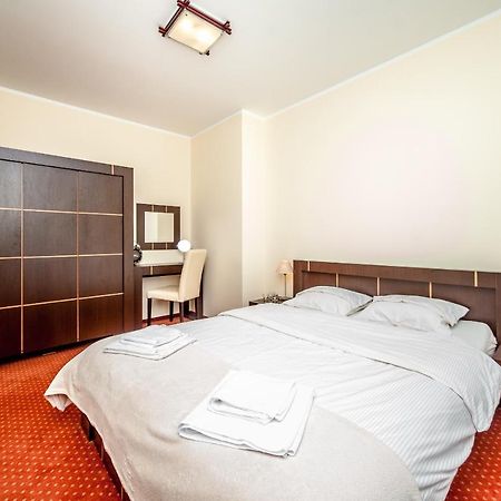 Apartament Wanda W Centrum Kolobrzegu Przy Starowce Bagian luar foto